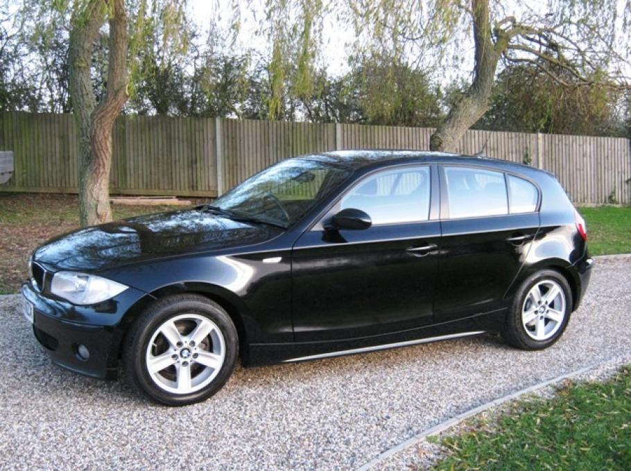 Középkategóriás autók bérlése - BMW 118d
