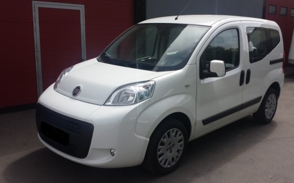 Kiskategóriás autók bérlése - Fiat Qubo