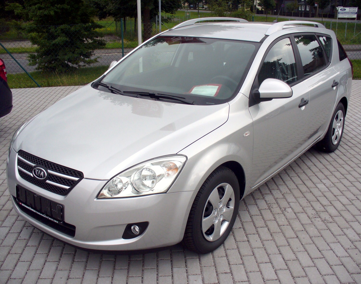 Kombi autók bérlése - Kia Ceed