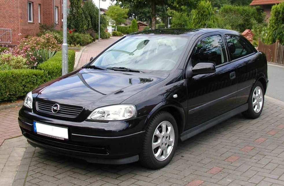 Kiskategóriás autók bérlése - Opel Astra G
