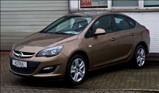 Alsó középkategóriás autók bérlése - Opel Astra J