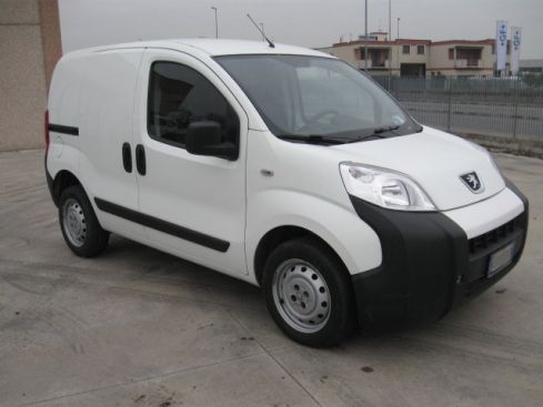 Kisteherautó bérlése - Peugeot Bipper