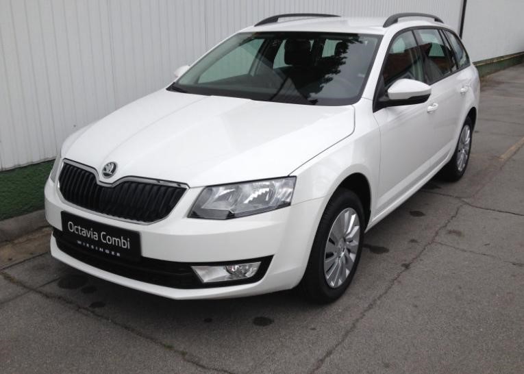 Automata autók bérlése - Skoda Octavia kombi